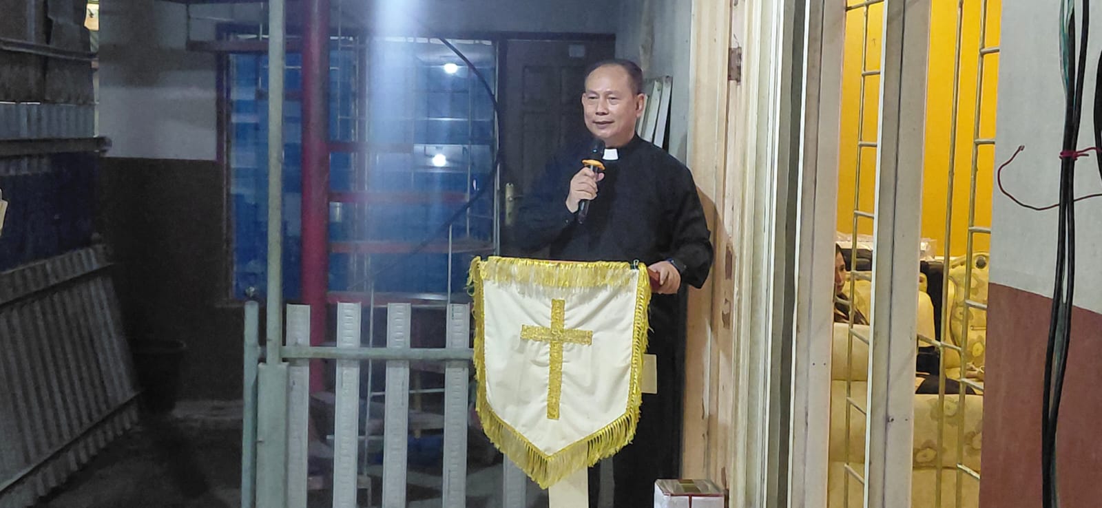 Pdt. Sonny Manoach, MA.,M.Th Ingatkan Pentingnya Kesetiaan Hingga Akhir dalam Ibadah Malam Penguatan berpulangnya Alm. Pdt. Jony Tamburian, M.Th